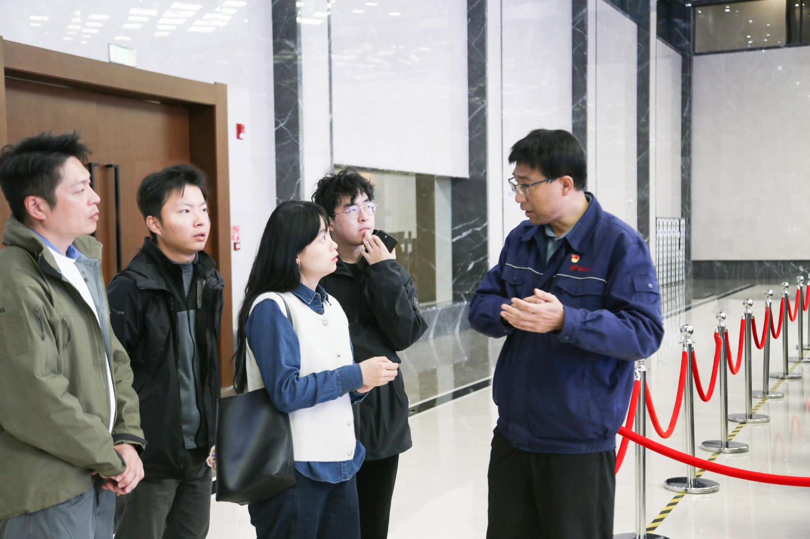 1761287492348413.jpg 2.jpg